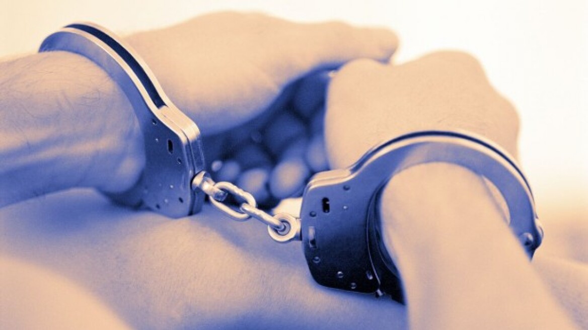 Συλλήψεις αλλοδαπών στο αεροδρόμιο Καλαμάτας